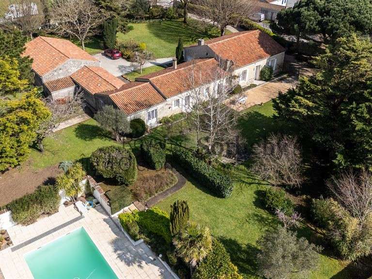 Maison Saint-Georges-d'Oléron - 3 chambres - 200m²