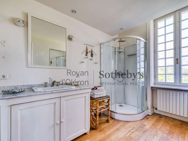 Maison Saint-Georges-d'Oléron - 3 chambres - 200m²