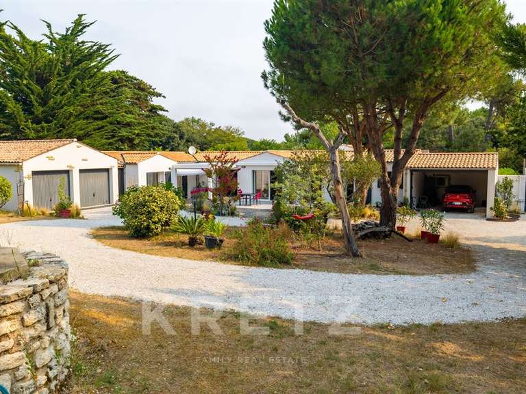 Maison Saint-Georges-d'Oléron - 6 chambres - 205m²