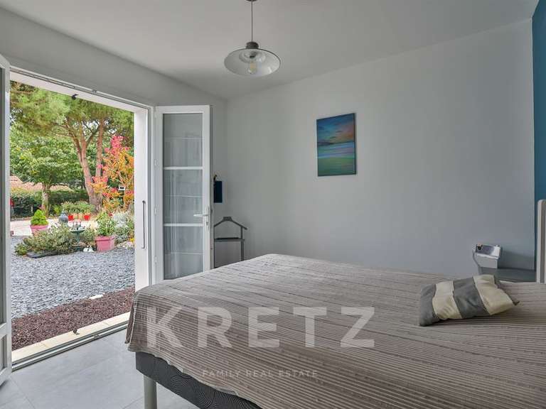 Maison Saint-Georges-d'Oléron - 6 chambres - 205m²