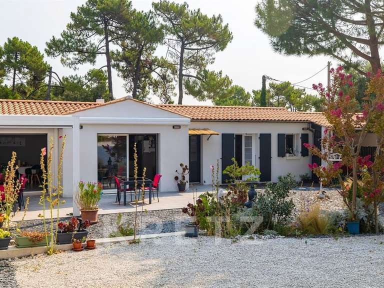 Maison Saint-Georges-d'Oléron - 6 chambres - 205m²