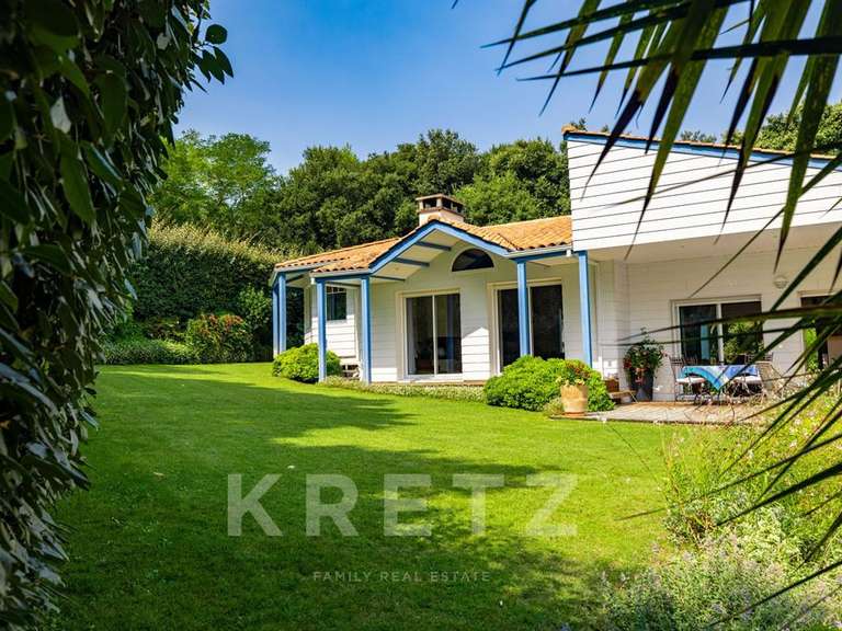 Maison Saint-Georges-d'Oléron - 4 chambres - 235m²