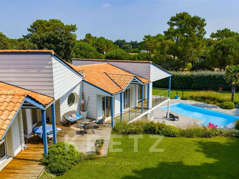 Maison Saint-Georges-d'Oléron - 4 chambres - 235m²