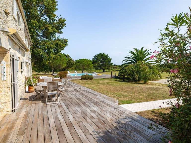 Maison Saint-Georges-d'Oléron - 5 chambres - 245m²
