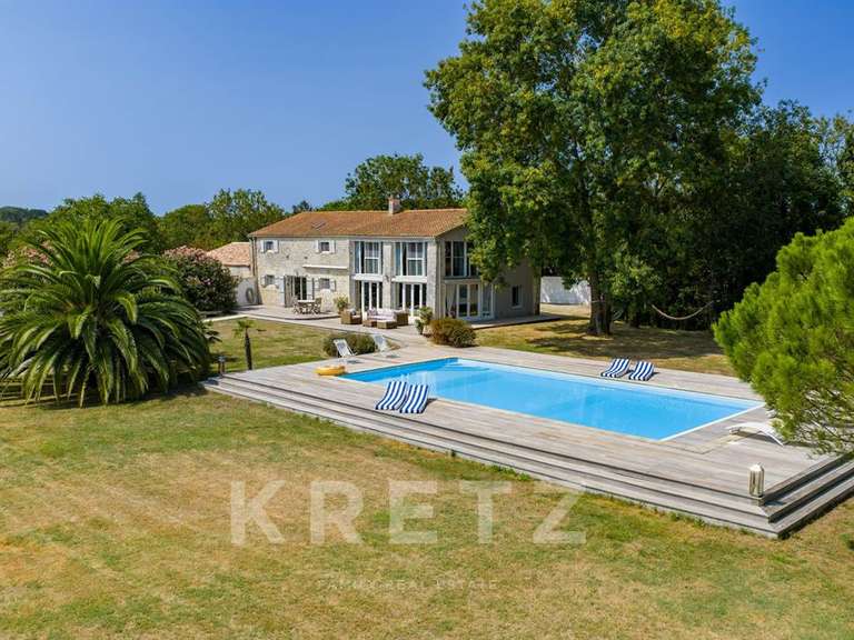 Maison Saint-Georges-d'Oléron - 5 chambres - 245m²
