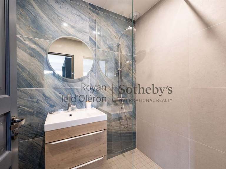 Maison Saint-Georges-d'Oléron - 6 chambres - 184m²