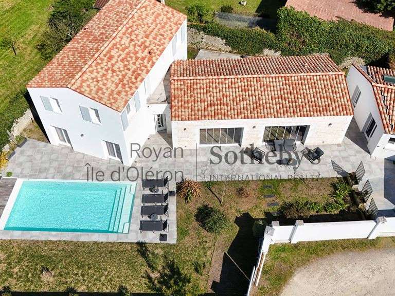 Maison Saint-Georges-d'Oléron - 6 chambres - 184m²