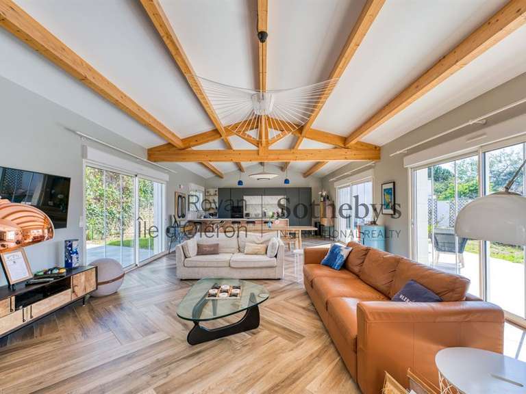 Maison Saint-Georges-d'Oléron - 6 chambres - 184m²