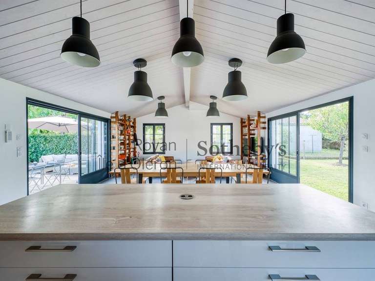 Maison Saint-Georges-d'Oléron - 5 chambres - 159m²