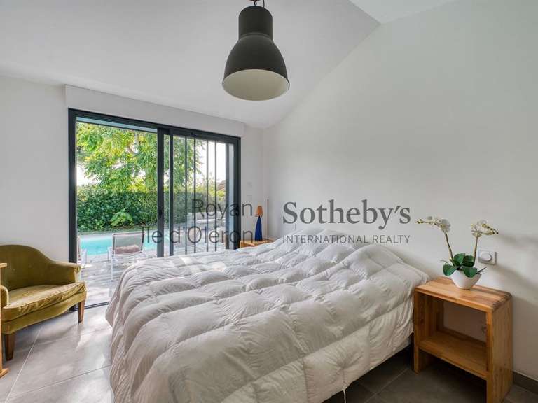 Maison Saint-Georges-d'Oléron - 5 chambres - 159m²