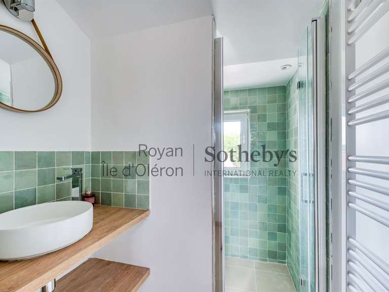 Maison Saint-Georges-d'Oléron - 8 chambres - 238m²