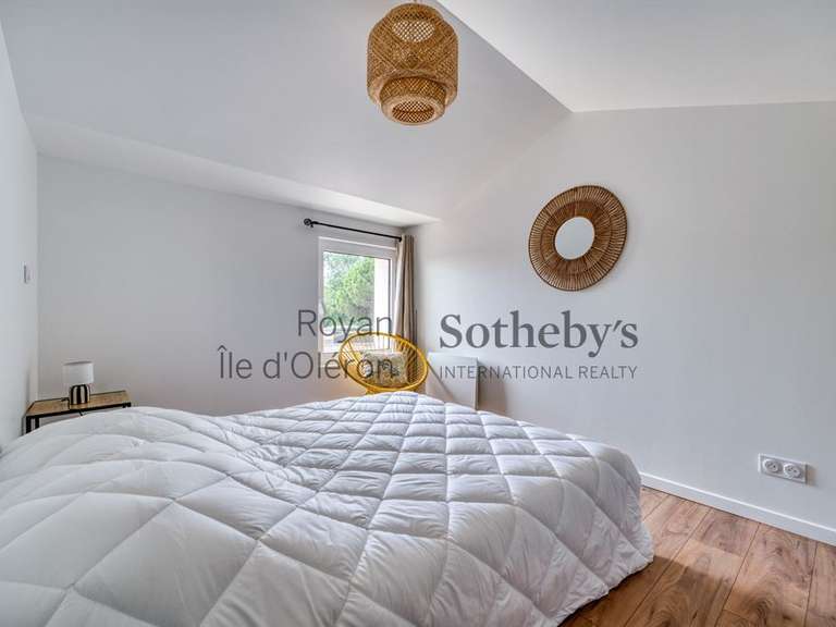 Maison Saint-Georges-d'Oléron - 8 chambres - 238m²