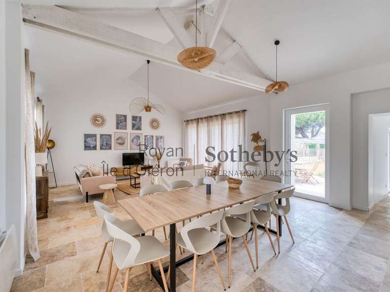 Maison Saint-Georges-d'Oléron - 8 chambres - 238m²