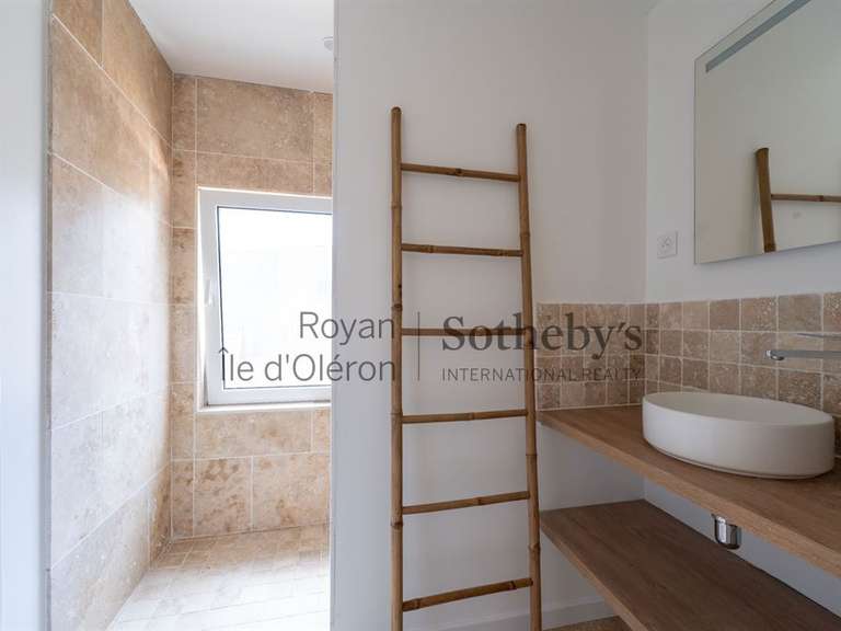 Maison Saint-Georges-d'Oléron - 8 chambres - 238m²