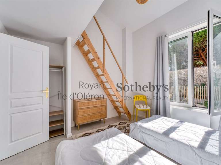 Maison Saint-Georges-d'Oléron - 8 chambres - 238m²
