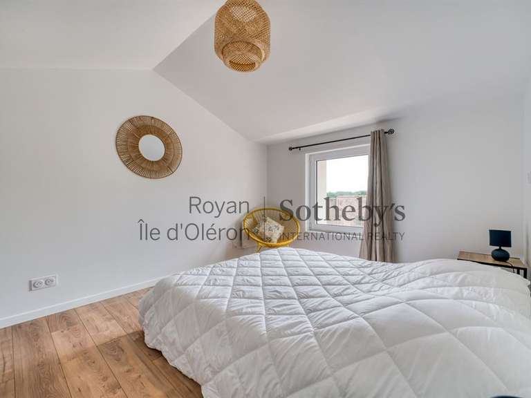 Maison Saint-Georges-d'Oléron - 8 chambres - 238m²