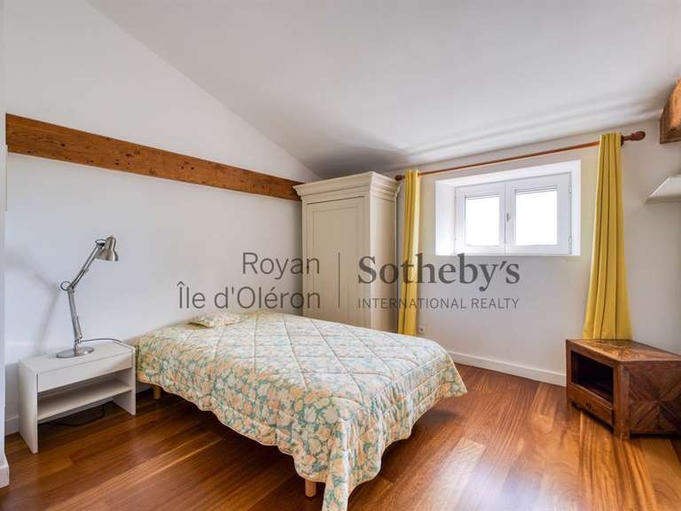 Maison Saint-Georges-d'Oléron - 5 chambres - 240m²