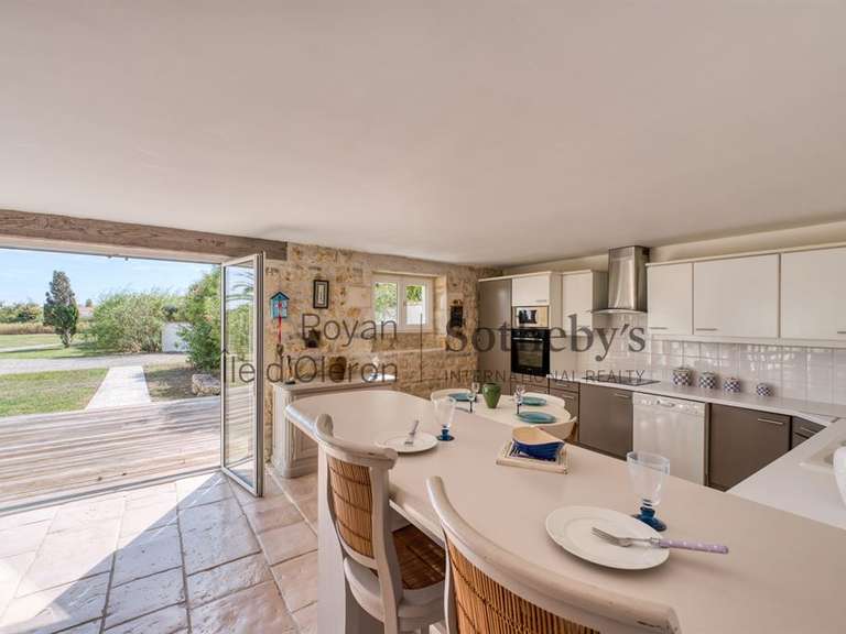 Maison Saint-Georges-d'Oléron - 5 chambres - 240m²