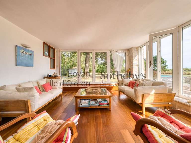 Maison Saint-Georges-d'Oléron - 5 chambres - 240m²