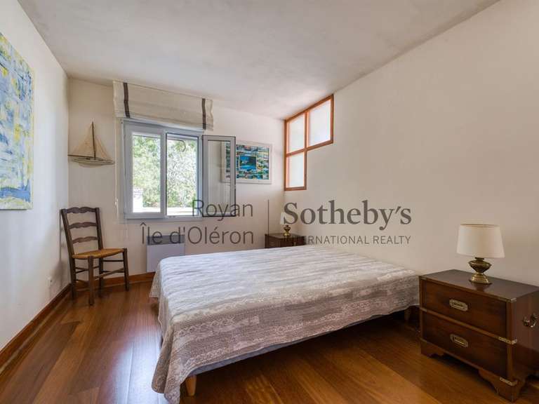 Maison Saint-Georges-d'Oléron - 5 chambres - 240m²