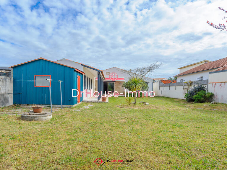 Villa Saint-Georges-d'Oléron - 4 chambres - 195m²