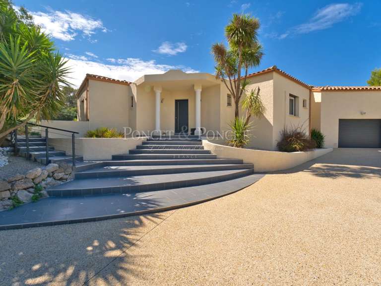 Maison Saint-Georges-d'Orques - 5 chambres - 254m²