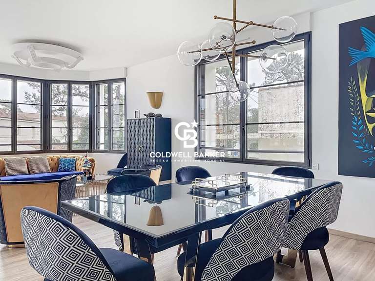 Hôtel particulier avec Vue sur mer Saint-Georges-de-Didonne - 300m²