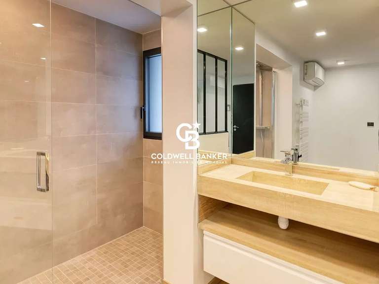 Hôtel particulier avec Vue sur mer Saint-Georges-de-Didonne - 300m²