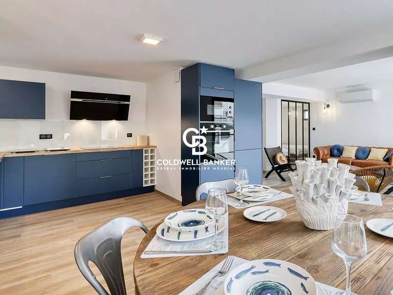 Hôtel particulier avec Vue sur mer Saint-Georges-de-Didonne - 300m²