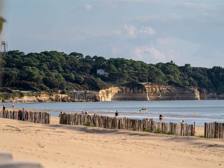 Maison Saint-Georges-de-Didonne - 4 chambres - 220m²