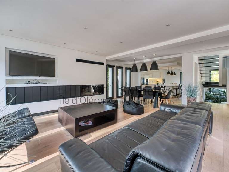 Maison Saint-Georges-de-Didonne - 4 chambres - 220m²