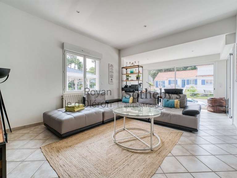 Maison Saint-Georges-de-Didonne - 6 chambres - 220m²