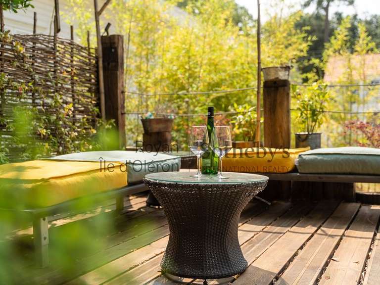 Maison Saint-Georges-de-Didonne - 6 chambres - 220m²