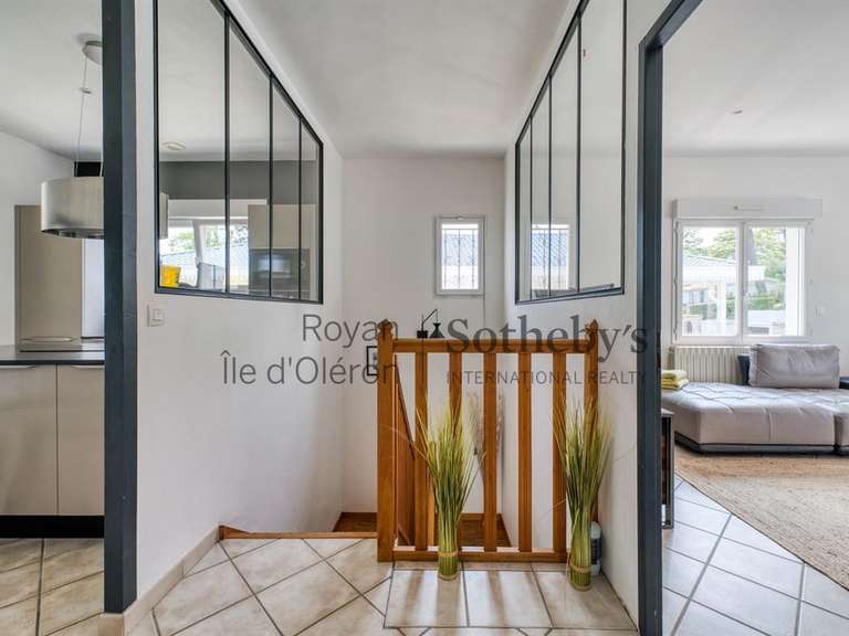 Maison Saint-Georges-de-Didonne - 6 chambres - 220m²