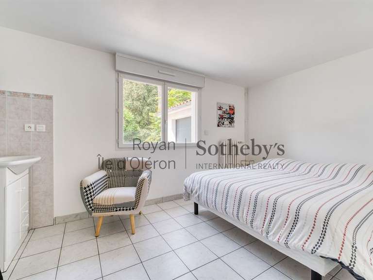 Maison Saint-Georges-de-Didonne - 6 chambres - 220m²