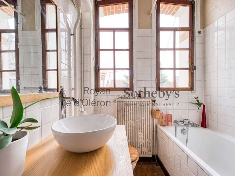 Maison Saint-Georges-de-Didonne - 4 chambres - 158m²