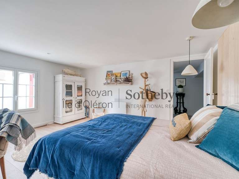 Maison Saint-Georges-de-Didonne - 5 chambres - 261m²