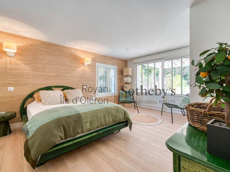 Maison Saint-Georges-de-Didonne - 5 chambres - 261m²