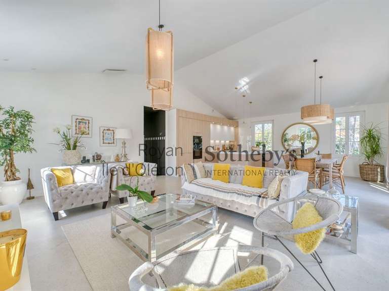 Maison Saint-Georges-de-Didonne - 5 chambres - 261m²