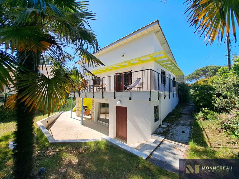 Maison Saint-Georges-de-Didonne - 4 chambres - 162m²