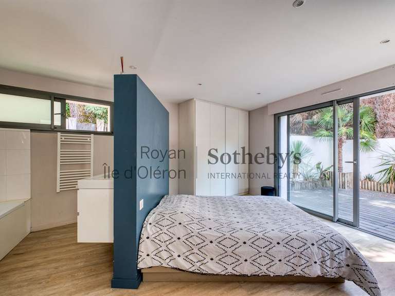 Maison Saint-Georges-de-Didonne - 5 chambres - 233m²