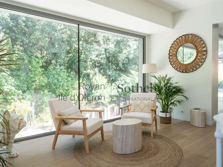 Maison Saint-Georges-de-Didonne - 5 chambres - 233m²