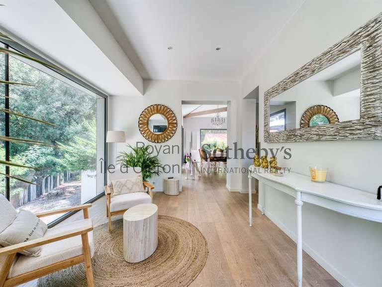 Maison Saint-Georges-de-Didonne - 5 chambres - 233m²