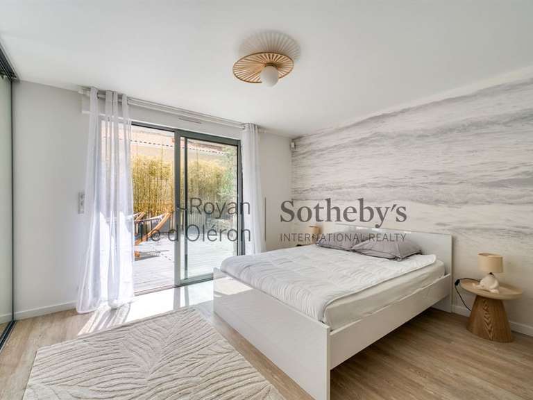 Maison Saint-Georges-de-Didonne - 5 chambres - 233m²