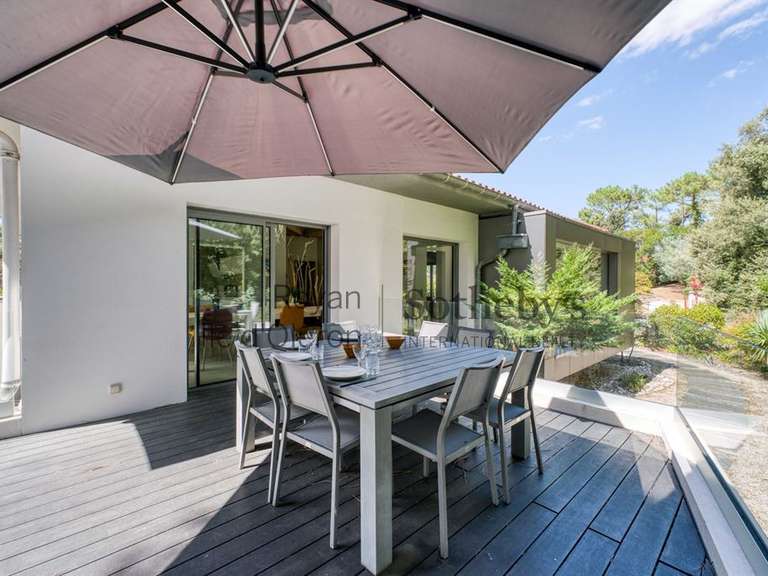 Maison Saint-Georges-de-Didonne - 5 chambres - 233m²