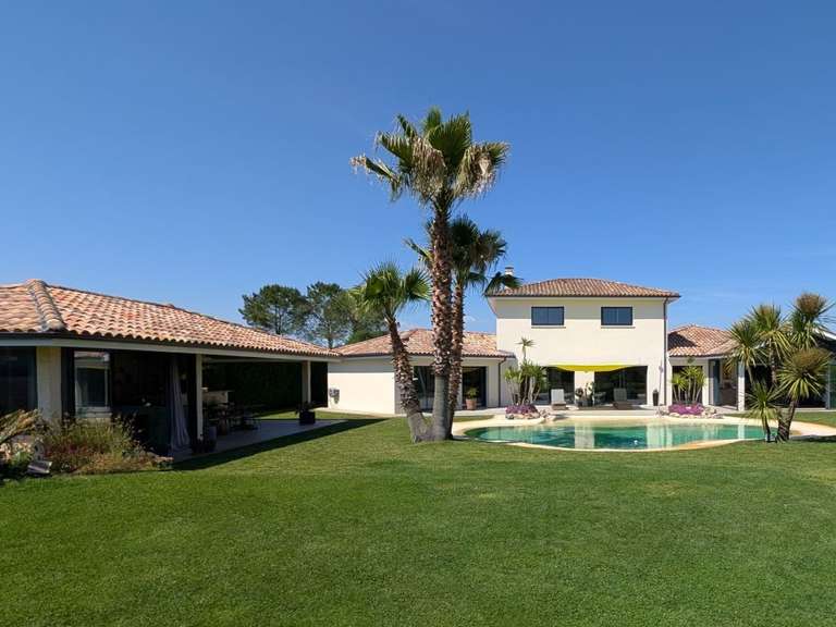Maison Saint-Geours-de-Maremne - 225m²