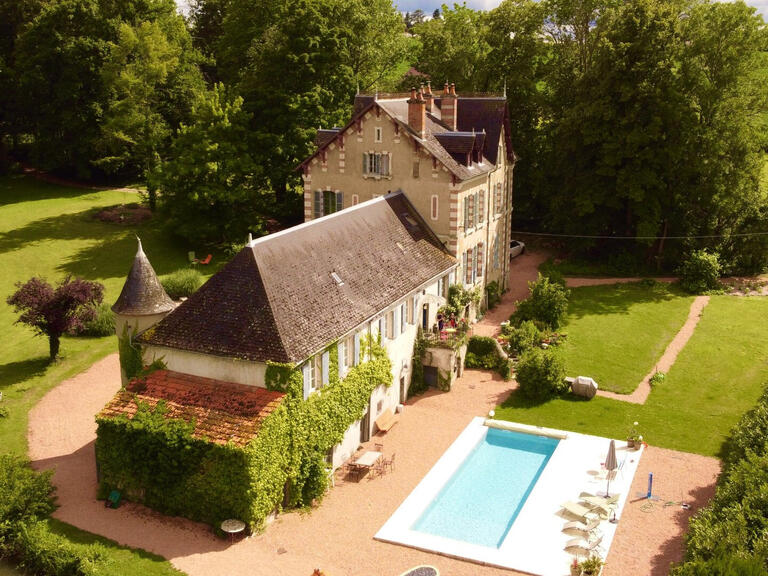Vente Château Saint-Gérand-le-Puy - 11 chambres