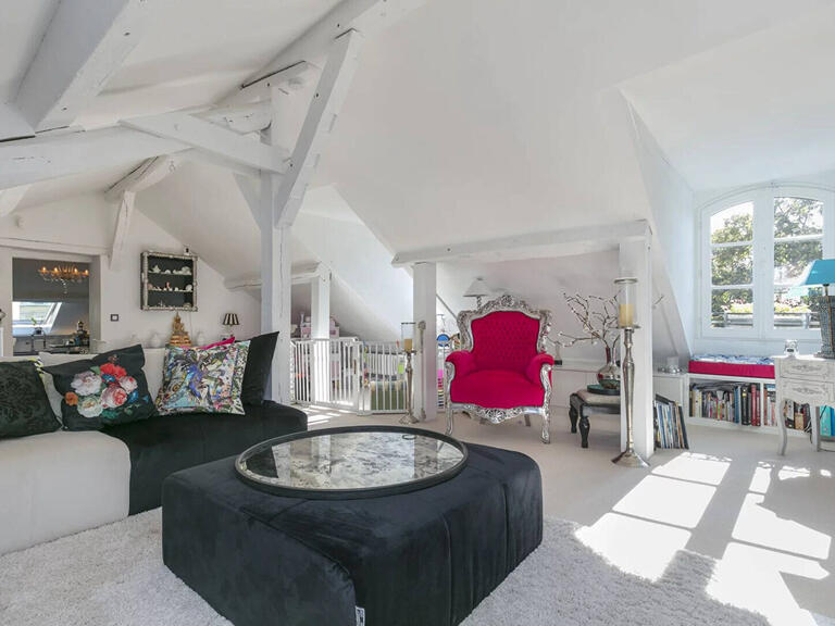 Appartement Saint-Germain-en-Laye - 2 chambres - 125m²