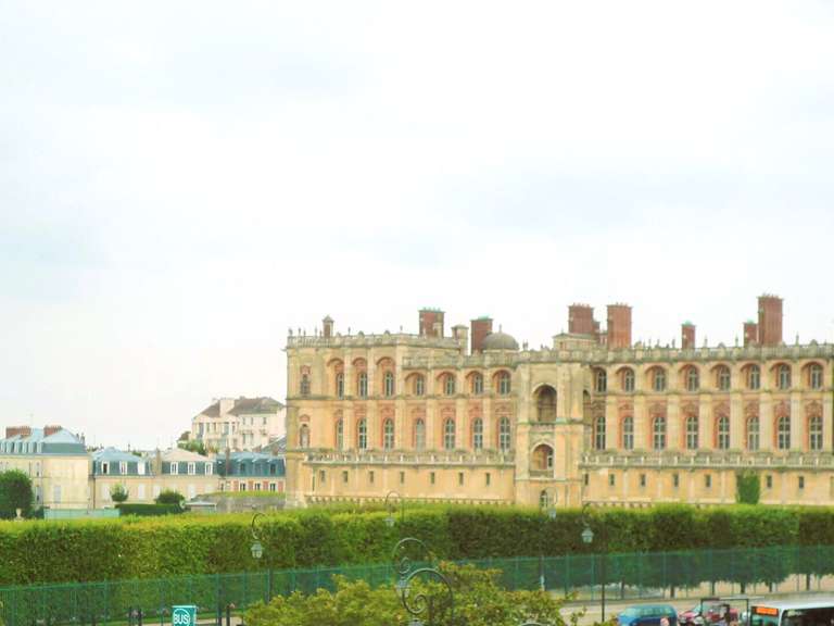 Appartement Saint-Germain-en-Laye - 3 chambres - 140m²
