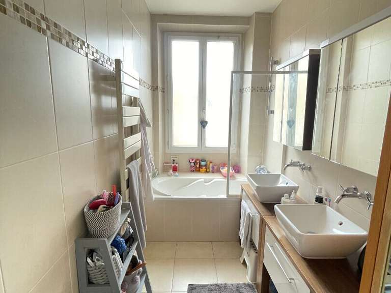 Appartement Saint-Germain-en-Laye - 3 chambres - 140m²
